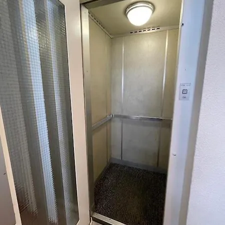 Cozy, Sunny, Center 1 Bedroom Flat 취리히